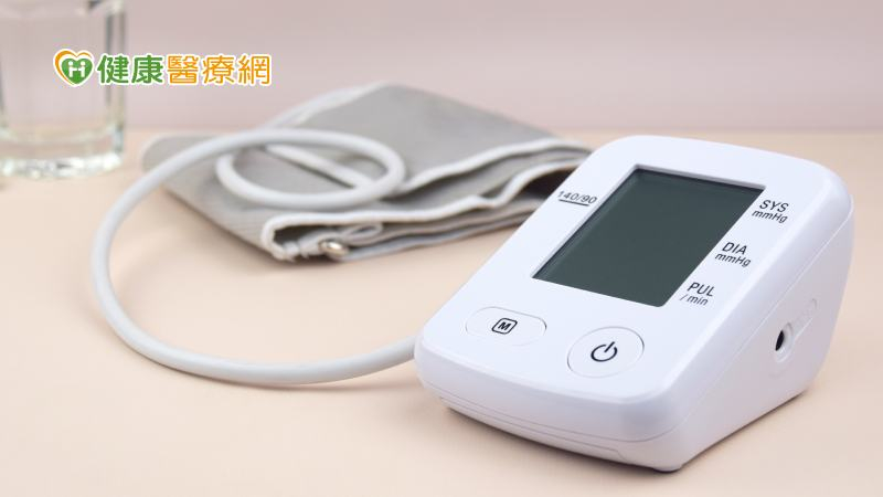 高血壓是腦中風、心肌梗塞、腎衰竭等重大疾病的高危險因子，呼籲民眾應以722原則居家自我監測血壓。