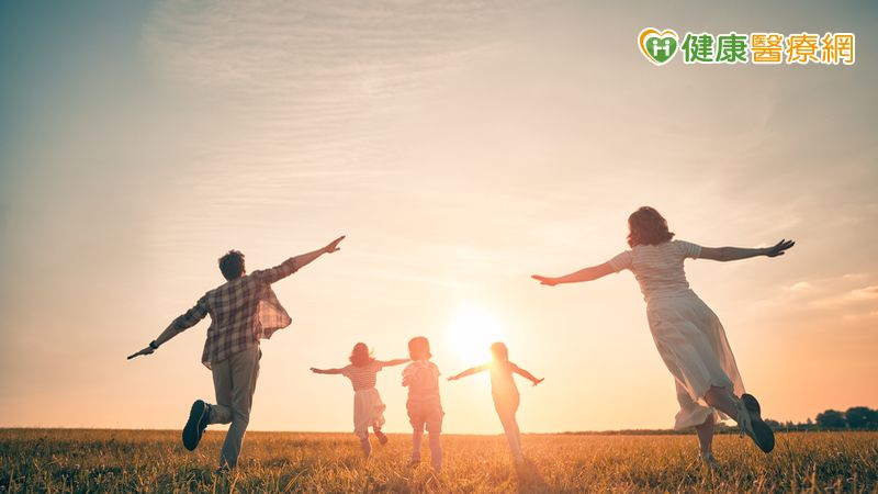 免疫療法健保擴大給付，為病人帶來的不只是延長生命與提升生活品質的希望，也期望一步步將癌症從「絕症」轉變為「可長期控制的疾病」，讓更多患者看見希望。